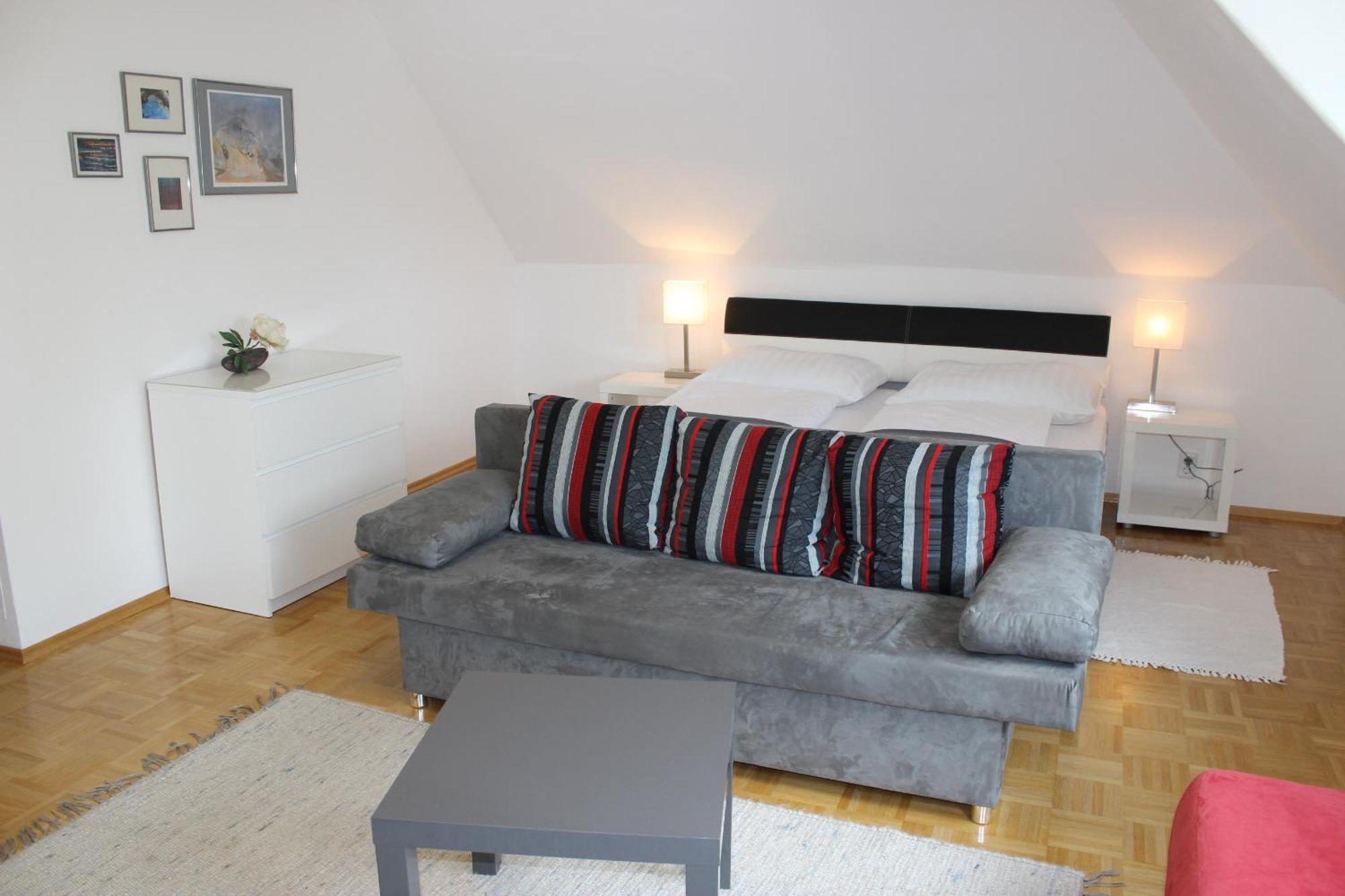 Ferienwohnung Und Gaestezimmer Korb Krumpendorf Exterior foto